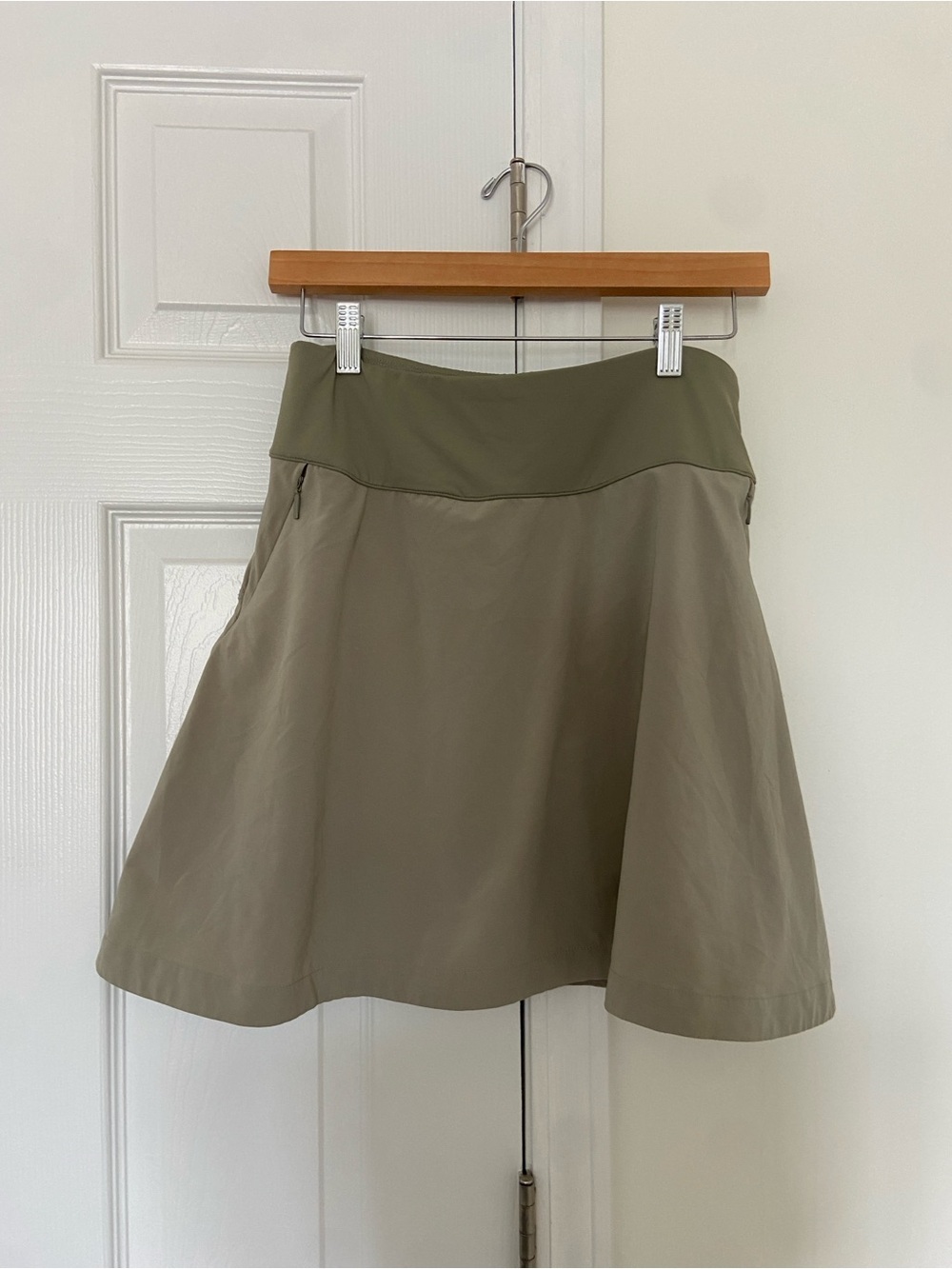 Soft surroundings, green tennis, golf skirt size small